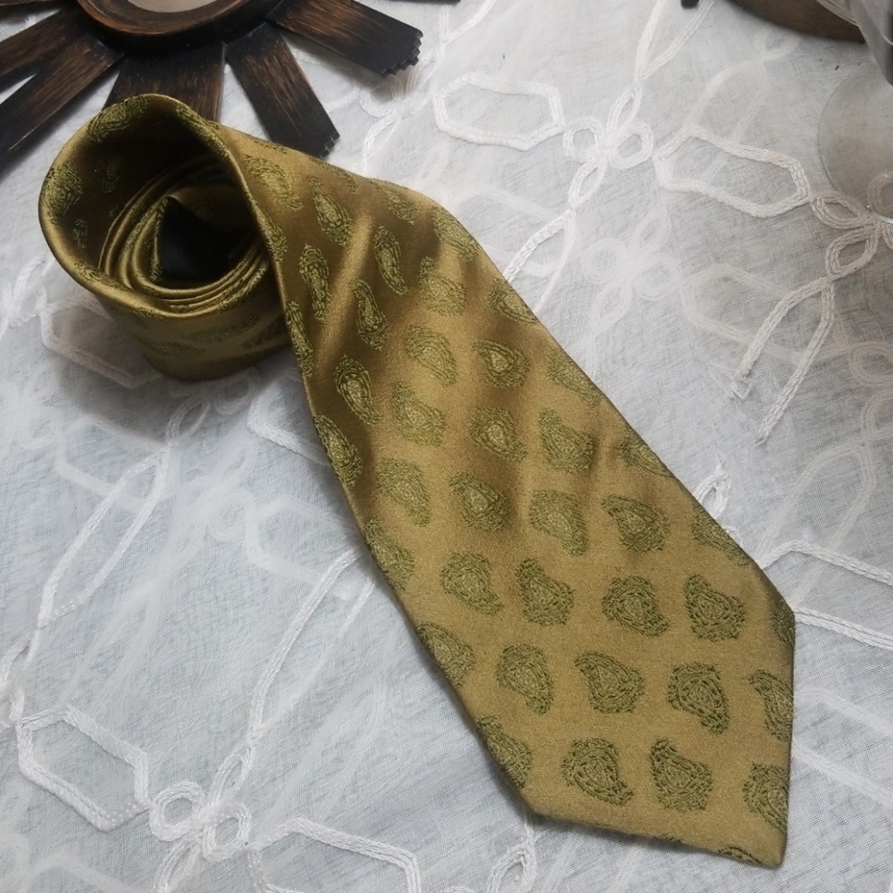 LANVIN SILK OLIVE TIE